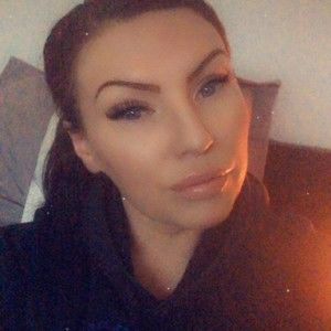 Meet your Posher, Saundra